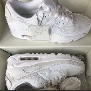 NIKE AIR MAX 90s